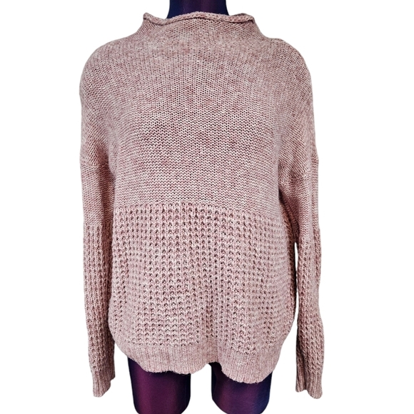 American Eagle Dusty Pink High Roll Neck Textured Sweater Size Medium Women O40 - Picture 10 of 10